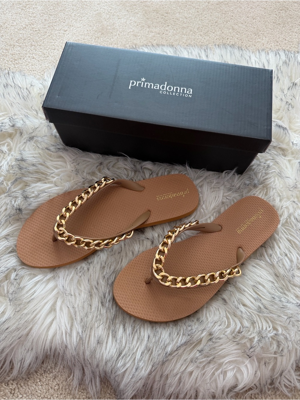 Flip Flop Sandals with Gold Chain
